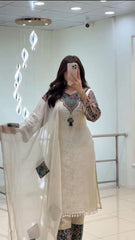 Women Off-White Embroidered Kurta Pant Set with Dupatta