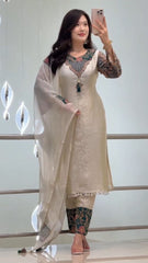 Women Off-White Embroidered Kurta Pant Set with Dupatta