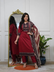 Women’s Elegant Maroon Kurta Pant Set with Printed Ethnic Dupatta