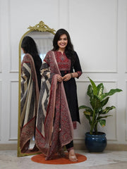 Women’s Elegant Black Kurta Set with Printed Ethnic Dupatta