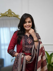 Women’s Elegant Maroon Kurta Pant Set with Printed Ethnic Dupatta