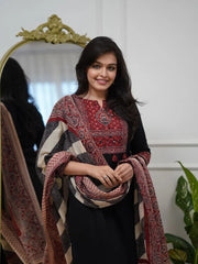 Women’s Elegant Black Kurta Set with Printed Ethnic Dupatta