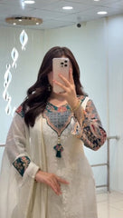 Women Off-White Embroidered Kurta Pant Set with Dupatta