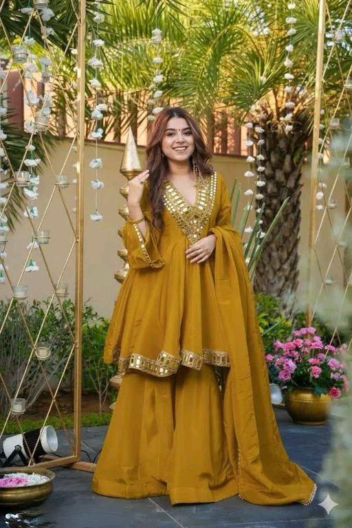 Golden Aura – A Celebration of Style and Grace